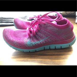 Nike free run fly knit